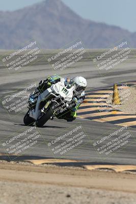 media/Oct-02-2025-Racers Edge (Thu) [[2c91cb6ab3]]/2-A Group/Session 5-Turn 12 (130pm)/